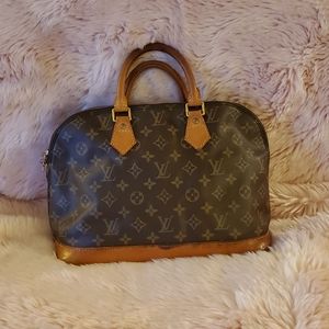 100% Authentic Louis Vuitton Alma MM